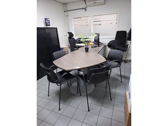 Bureauopstelling met vergaderdruppel - afbeelding 1 van  6