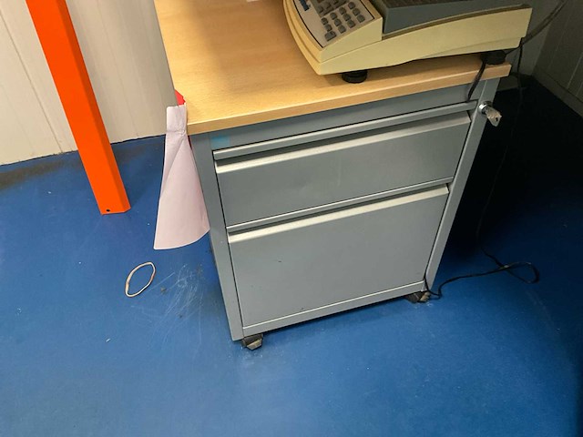 Bureauopstelling - afbeelding 3 van  5