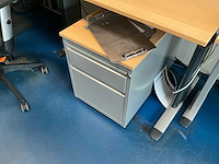 Bureauopstelling - afbeelding 4 van  5