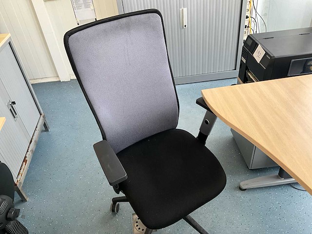 Bureauopstelling - afbeelding 5 van  6