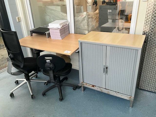 Bureauopstelling - afbeelding 1 van  5