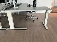 Bureauopstelling - afbeelding 2 van  7