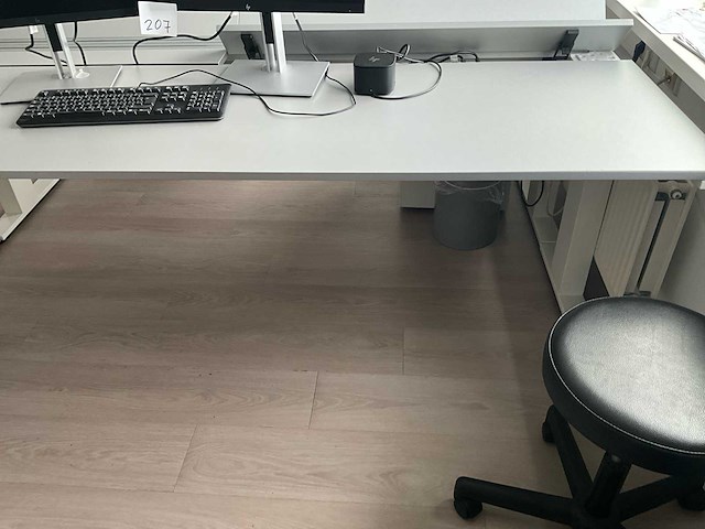 Bureauopstelling - afbeelding 6 van  10