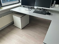 Bureauopstelling - afbeelding 3 van  7