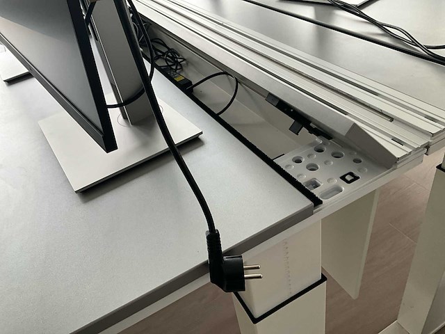 Bureauopstelling - afbeelding 7 van  7