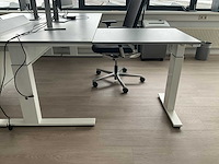 Bureauopstelling - afbeelding 3 van  7