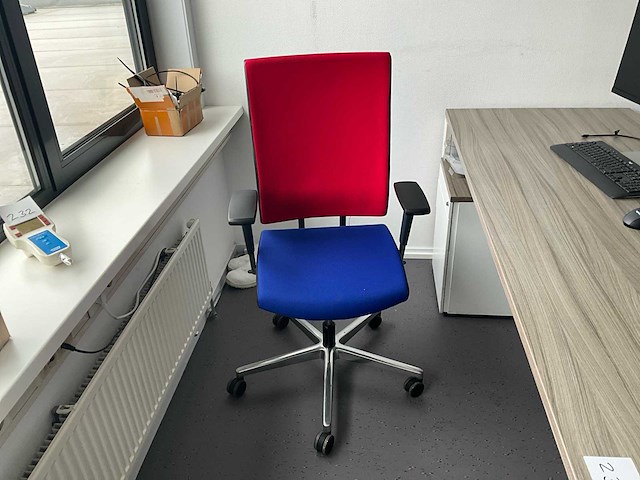 Bureauopstelling - afbeelding 5 van  5