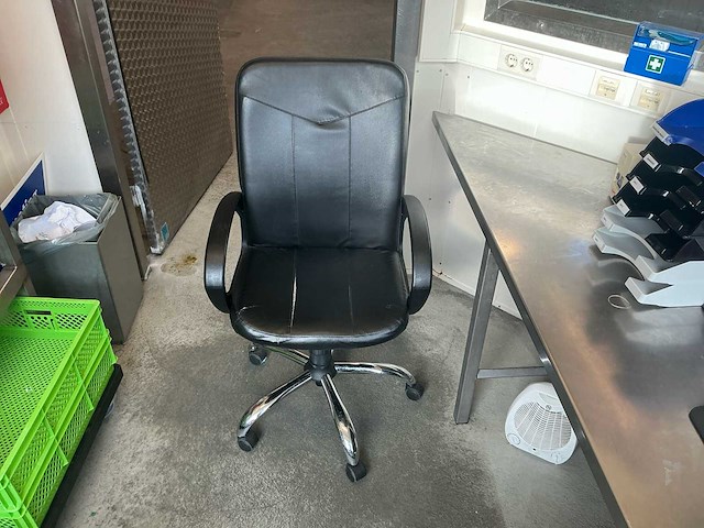 Bureauopstelling - afbeelding 4 van  6