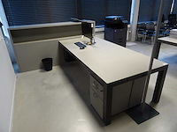 Bureauopstelling - afbeelding 1 van  5