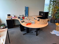 Bureauopstelling - afbeelding 1 van  4