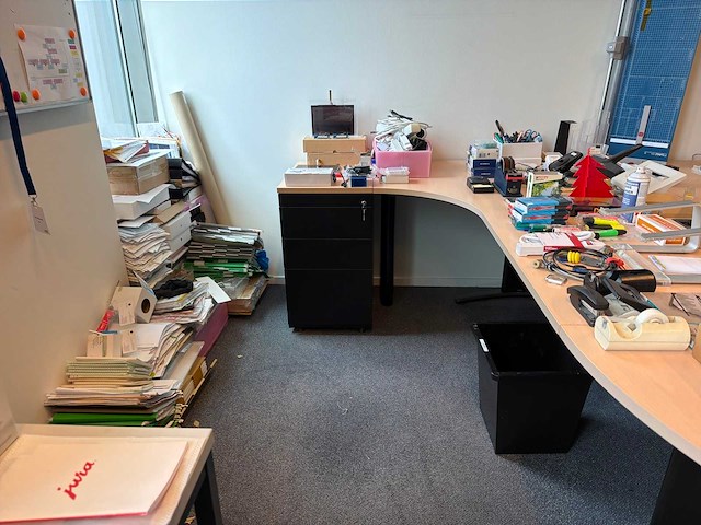 Bureauopstelling - afbeelding 3 van  4