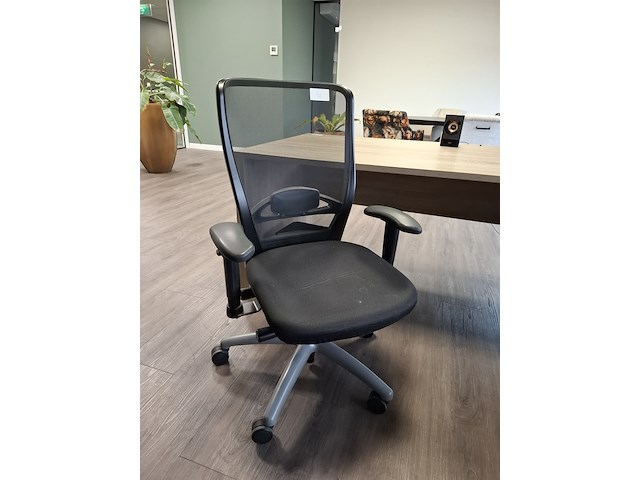 Bureauopstelling - afbeelding 8 van  11