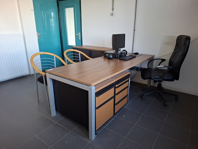 Bureauopstelling - afbeelding 1 van  8