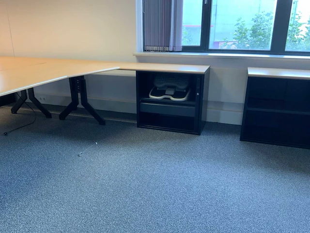 Bureau’s diverse afmetingen (6x) - afbeelding 8 van  12
