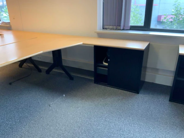 Bureau’s diverse afmetingen (6x) - afbeelding 9 van  12