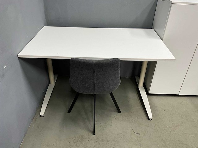 Bureau’s en archiefkast - afbeelding 4 van  11
