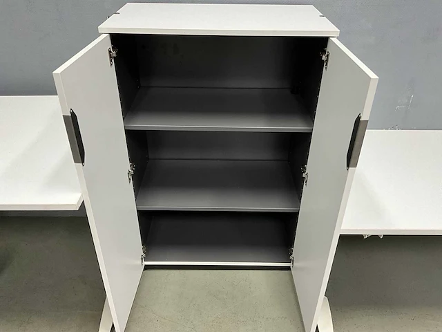 Bureau’s en archiefkast - afbeelding 5 van  11