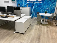 Bureaus, kasten en vergaderset - afbeelding 15 van  20