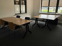 Bureaus, tafels en stoelen - afbeelding 1 van  12