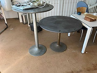 Bureau's, tafels en stoelen - afbeelding 3 van  4