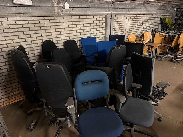 Bureaustoel met gebreken (16x) - afbeelding 2 van  2