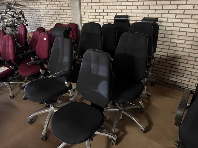 Bureaustoel (met gebreken) (18x) - afbeelding 1 van  1