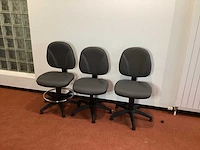 Bureaustoelen (3x)