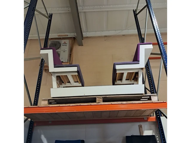 Bureaustoelen, vergaderstoelen en treinbank - afbeelding 8 van  10