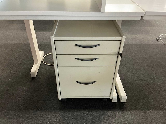 Bureautafel (2x) - afbeelding 6 van  7