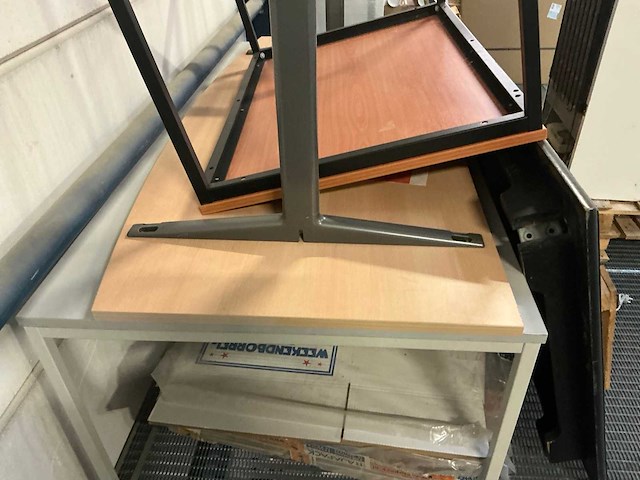 Bureautafel (3x) - afbeelding 4 van  5