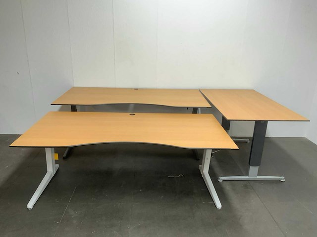 Bureautafel (3x) - afbeelding 1 van  4