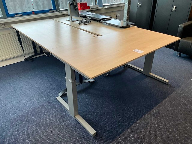 Bureautafel (3x) - afbeelding 1 van  3