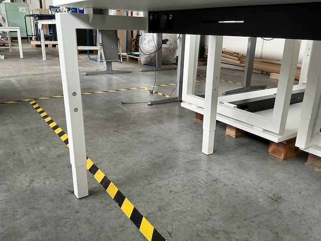 Bureautafel (3x) - afbeelding 3 van  7