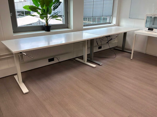Bureautafel (3x) - afbeelding 1 van  6