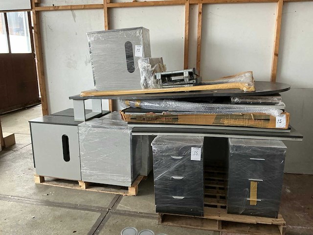 Bureautafel (4x) - afbeelding 1 van  7