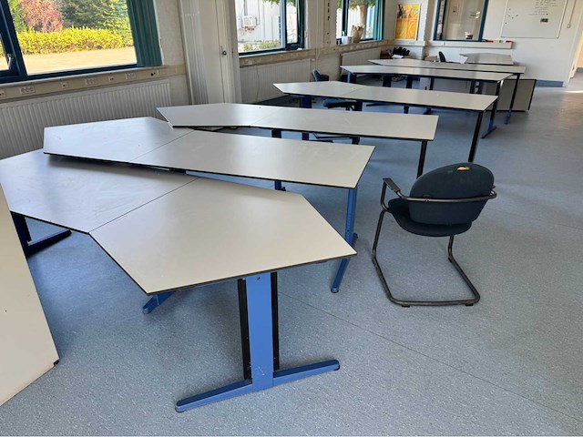 Bureautafel (7x) - afbeelding 1 van  13