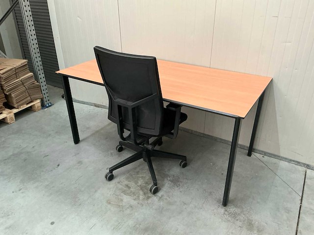 Bureautafel en stoel - afbeelding 1 van  18