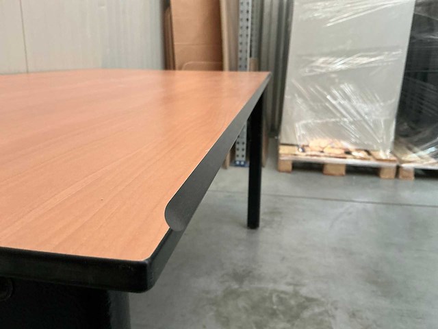 Bureautafel en stoel - afbeelding 17 van  18