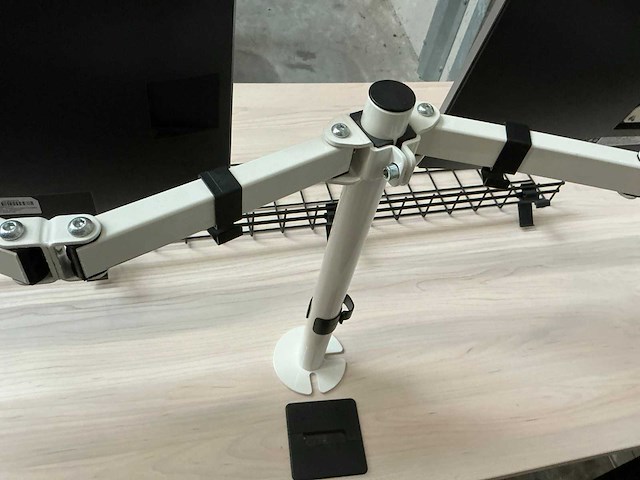 Bureautafel met 2 hp schermen aan beugel - afbeelding 3 van  11