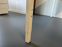 Bureautafel met akoestisch scherm - afbeelding 7 van  8