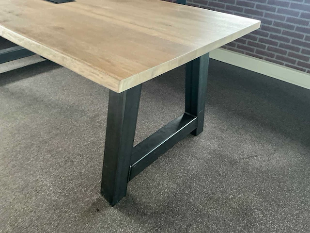 Bureautafel met boomstamblad - afbeelding 2 van  3
