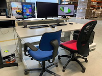 Bureautafel met bureaustoelen (3x) - afbeelding 9 van  16