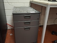 Bureautafel met ladeblok en bureaustoel - afbeelding 5 van  5