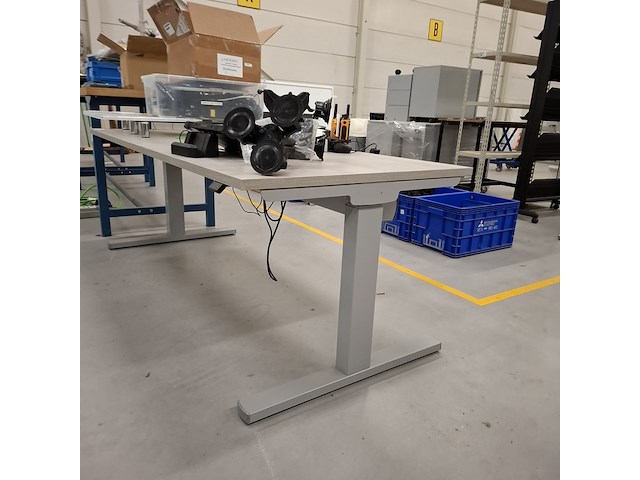 Bureautafel met sta-zit bureau - afbeelding 3 van  7