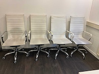 Bureautafel met stoel (4x) - afbeelding 3 van  5