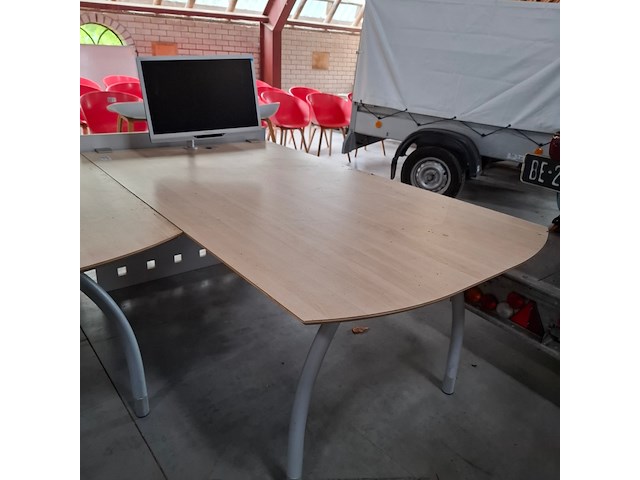 Bureautafel v.v. monitor - afbeelding 1 van  4