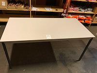Bureautafel - afbeelding 1 van  2