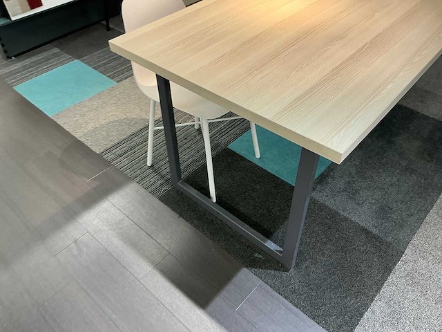 Bureautafel - afbeelding 2 van  3