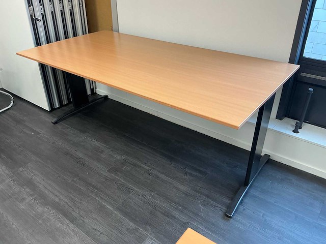 Bureautafel - afbeelding 1 van  3