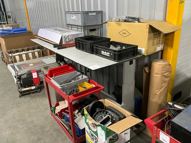 Bureautafel - afbeelding 2 van  2